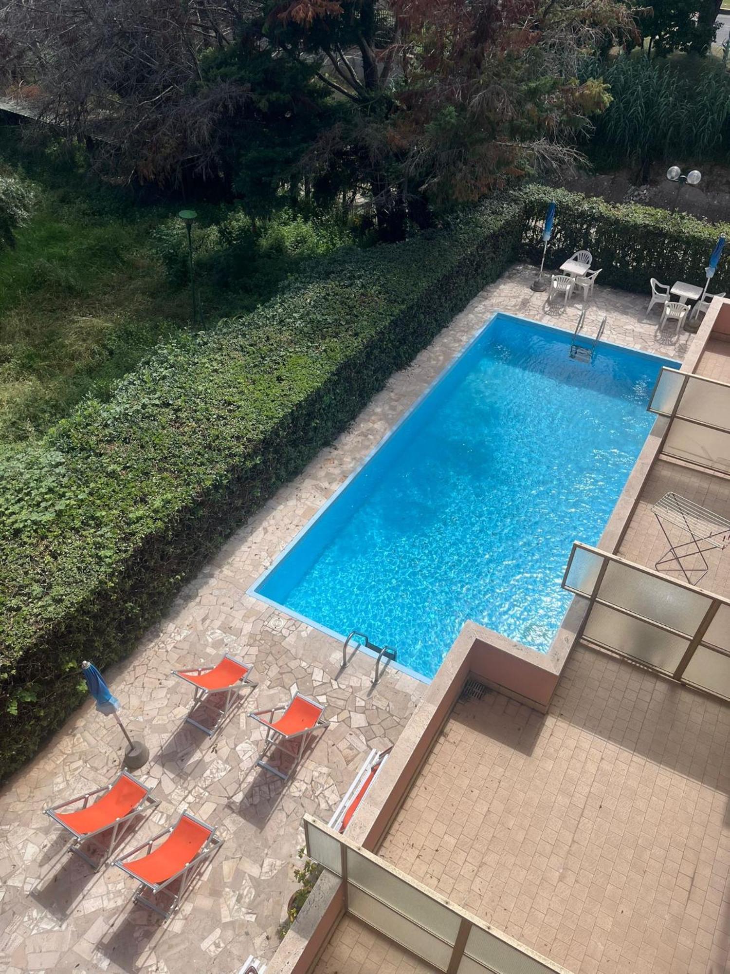 Residence Cherie ボルジョ・ヴェレッツィ エクステリア 写真